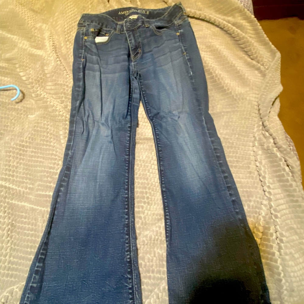 American Eagle women’s jeans